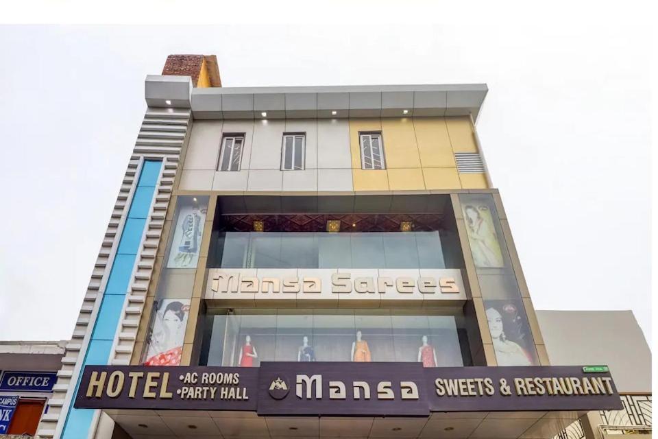 Hotel Mansa Kanpur Exteriör bild
